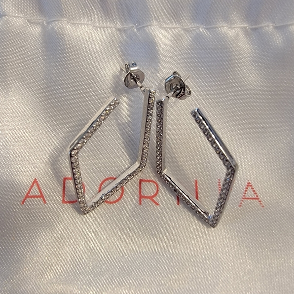 NIB Hoop Earrings Adornia - Picture 4 of 13